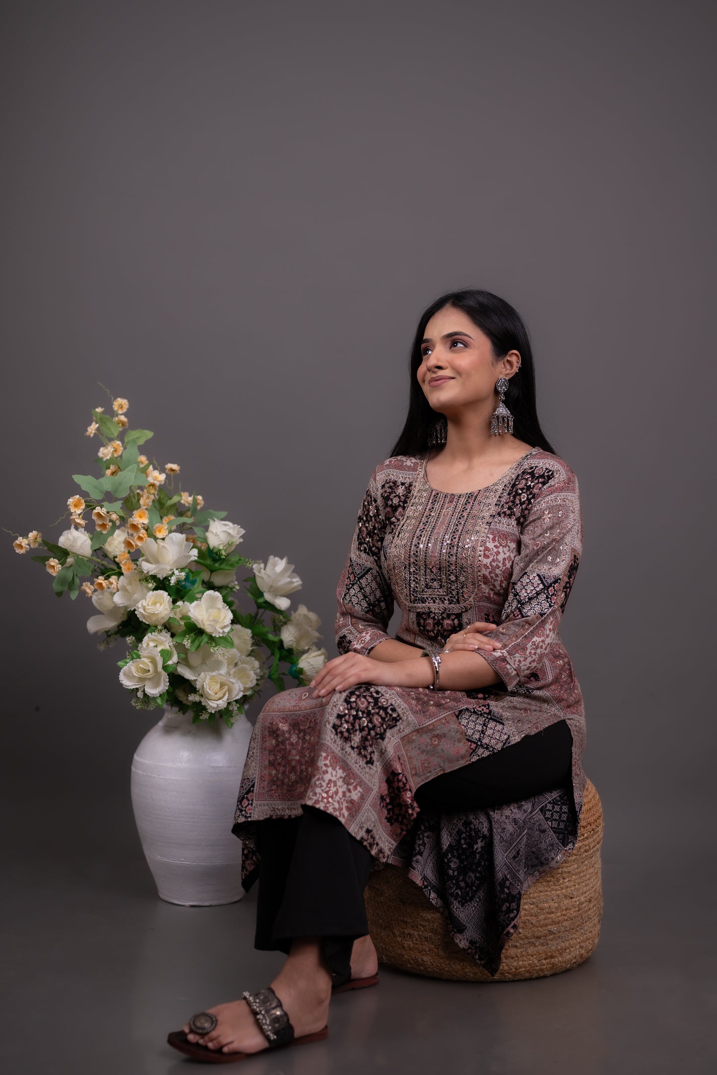 Elegant Embroidered Floral Kurti